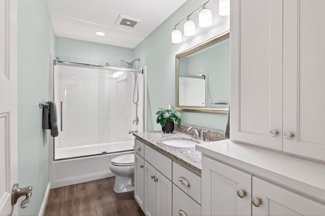 24111 Rice Lake Drive, Lakeville, MN 55044