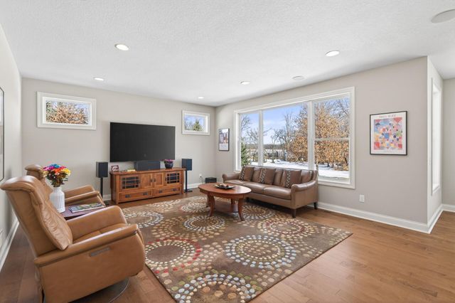 24111 Rice Lake Drive, Lakeville, MN 55044