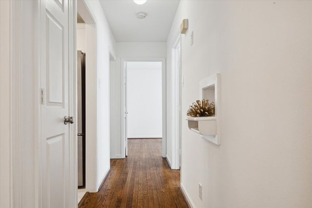 5805 Grape Street, Houston, TX 77074