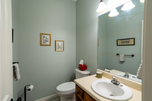 1205 LARAIL DR, Columbia, MO 65203