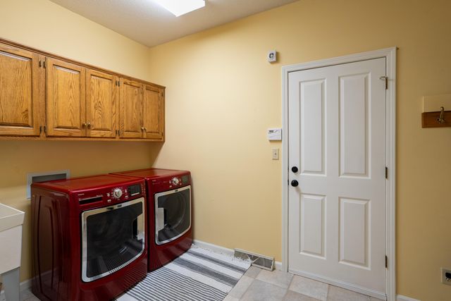 1205 LARAIL DR, Columbia, MO 65203