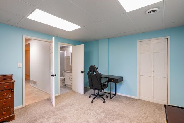 1205 LARAIL DR, Columbia, MO 65203