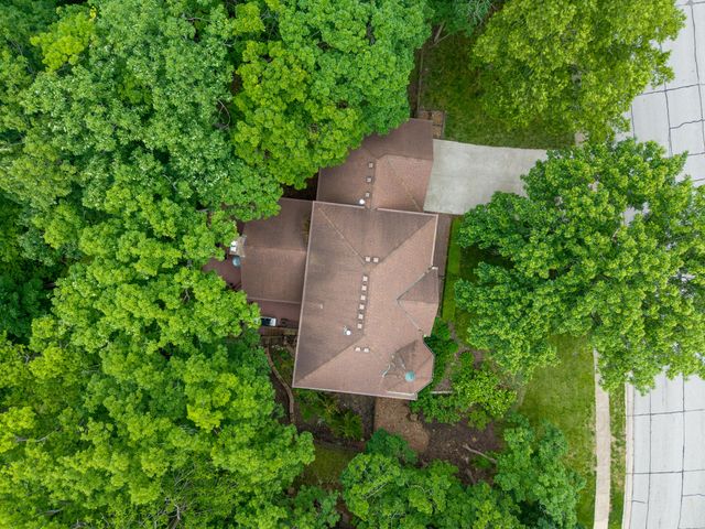 1205 LARAIL DR, Columbia, MO 65203