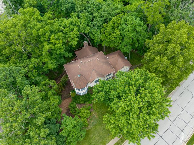 1205 LARAIL DR, Columbia, MO 65203