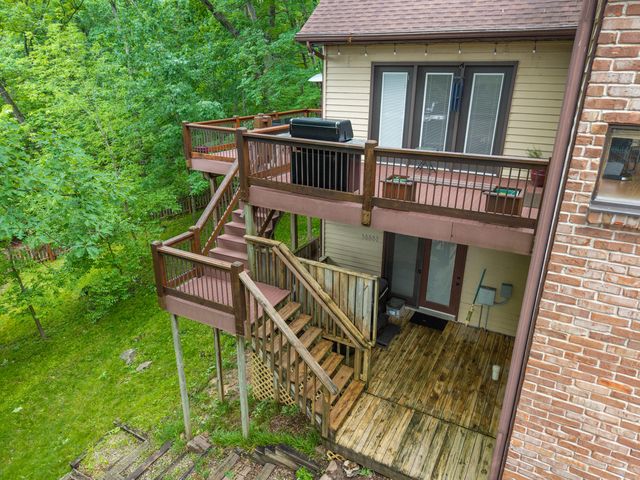 1205 LARAIL DR, Columbia, MO 65203