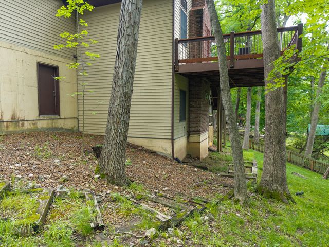1205 LARAIL DR, Columbia, MO 65203
