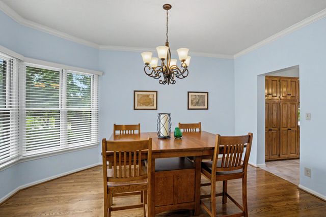 1205 LARAIL DR, Columbia, MO 65203