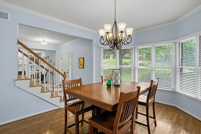 1205 LARAIL DR, Columbia, MO 65203