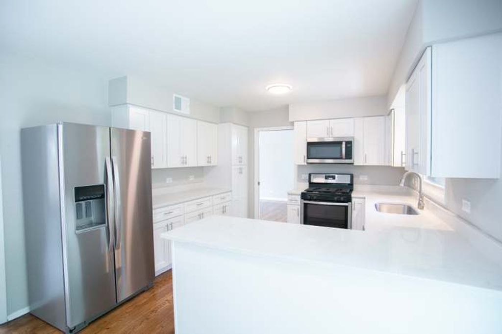 18052 San Diego Avenue, Homewood, IL 60430 — photo 2