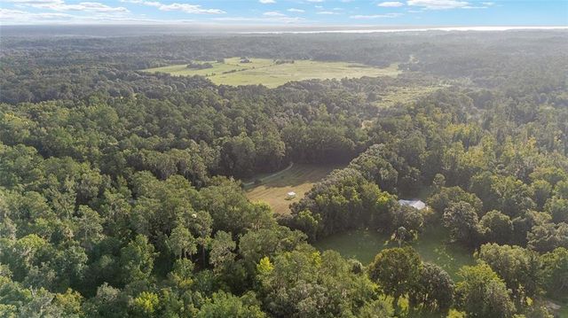 22157 NW 87TH AVENUE ROAD, Micanopy, FL 32667