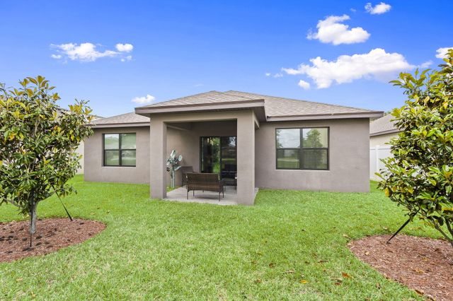 5605 Amusement Avenue, Fort Pierce, FL 34947