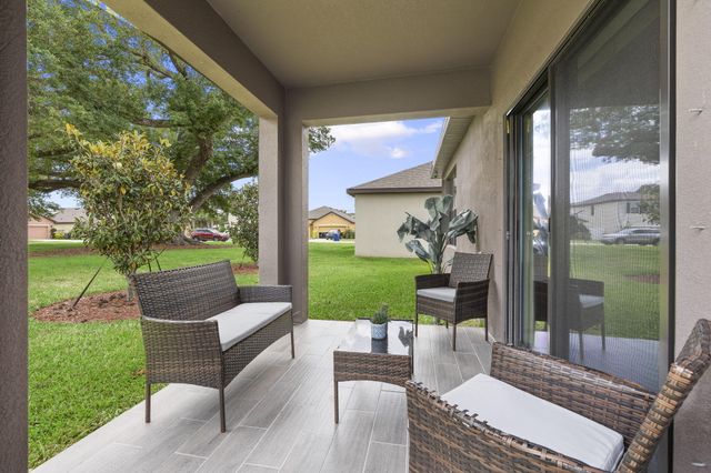 5605 Amusement Avenue, Fort Pierce, FL 34947