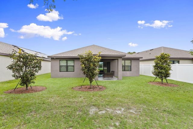 5605 Amusement Avenue, Fort Pierce, FL 34947