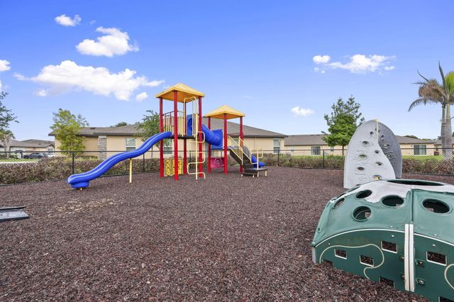 5605 Amusement Avenue, Fort Pierce, FL 34947