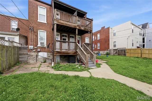 4430 Pennsylvania Avenue, St Louis, MO 63111