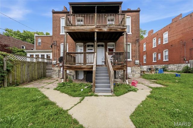 4430 Pennsylvania Avenue, St Louis, MO 63111