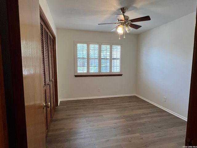 4307 Shavano Woods St, San Antonio, TX 78249