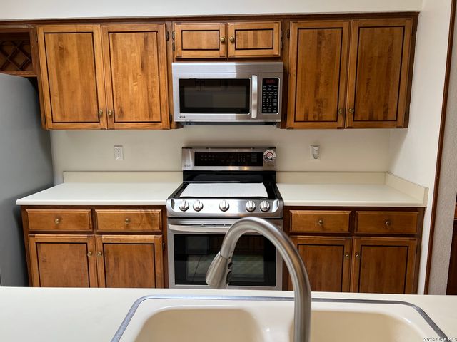4307 Shavano Woods St, San Antonio, TX 78249