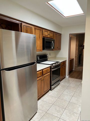 4307 Shavano Woods St, San Antonio, TX 78249