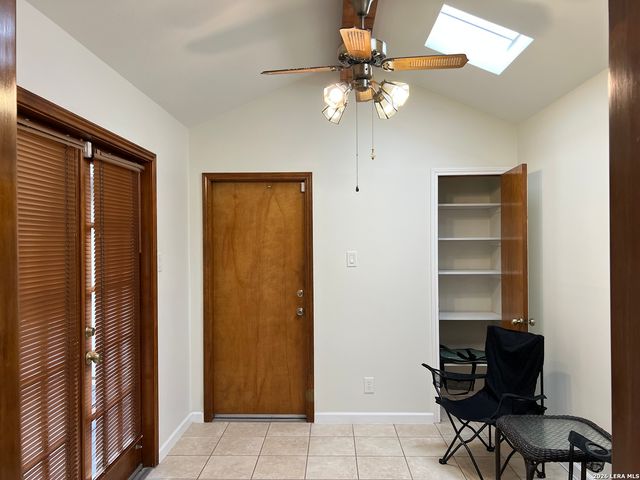 4307 Shavano Woods St, San Antonio, TX 78249