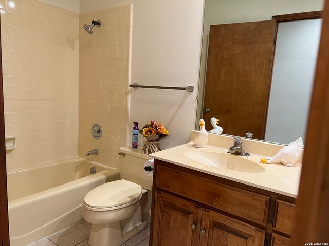 4307 Shavano Woods St, San Antonio, TX 78249