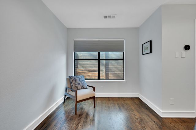 2119 Albany Street, Dallas, TX 75201