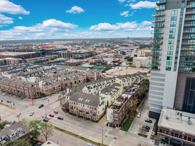 2119 Albany Street, Dallas, TX 75201