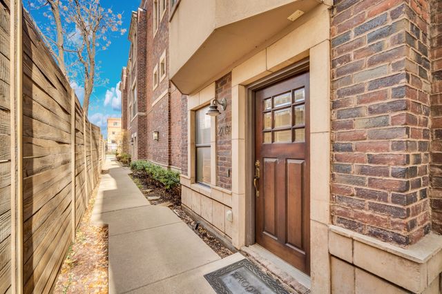 2119 Albany Street, Dallas, TX 75201