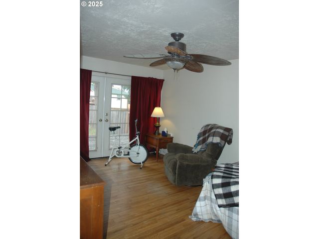 124 S 20TH St, St Helens, OR 97051