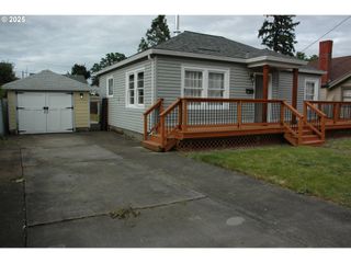 124 S 20TH St, St Helens, OR 97051