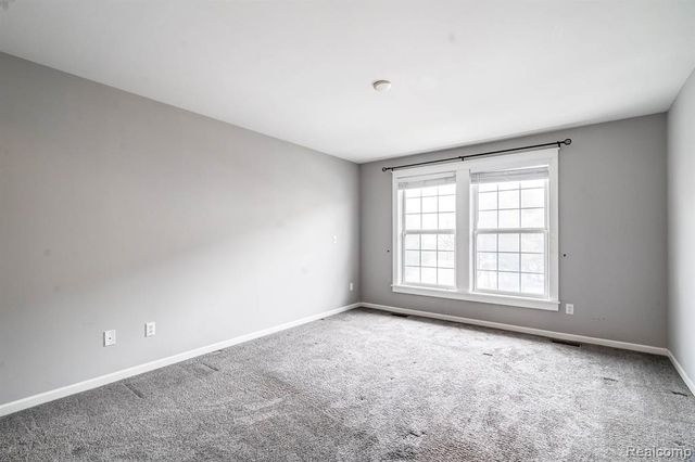 27859 Hopkins Drive, Novi, MI 48377