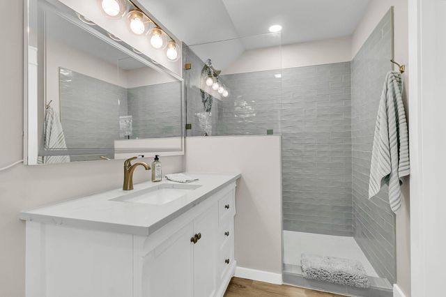 368 Mercantile Road, Mcclellanville, SC 29458