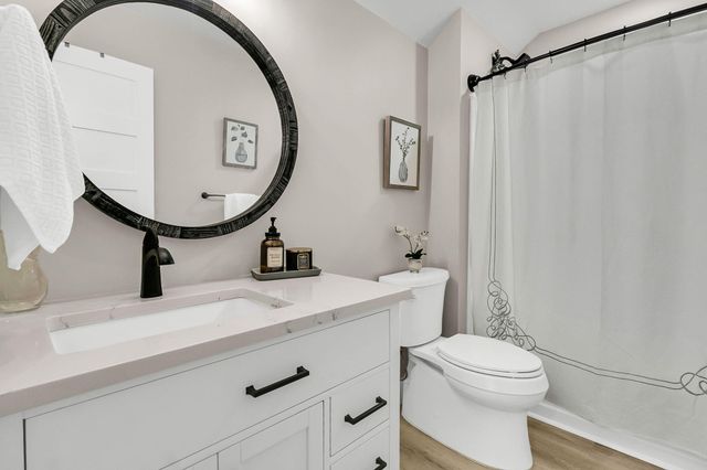 368 Mercantile Road, Mcclellanville, SC 29458