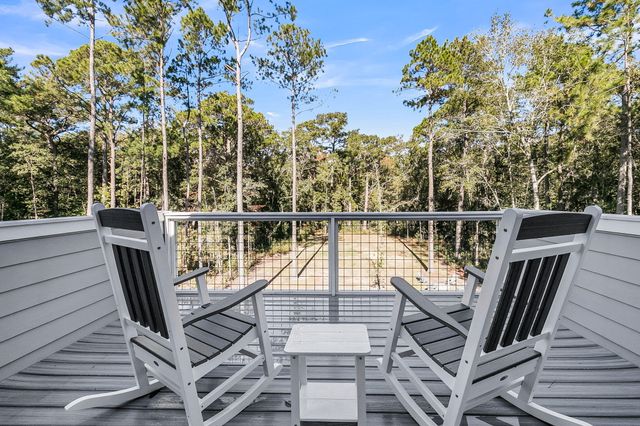 368 Mercantile Road, Mcclellanville, SC 29458