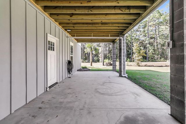 368 Mercantile Road, Mcclellanville, SC 29458