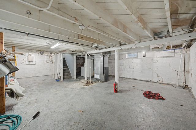 2334 York Street, Des Moines, IA 50316