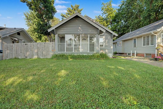 2334 York Street, Des Moines, IA 50316
