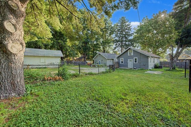 2334 York Street, Des Moines, IA 50316