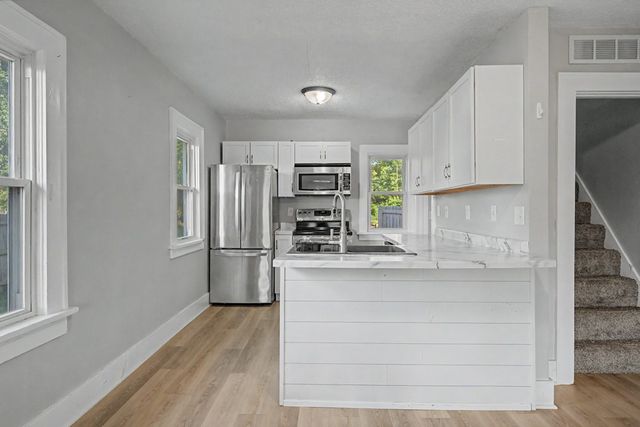 2334 York Street, Des Moines, IA 50316