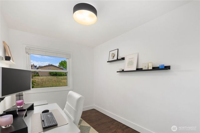 26108 13th Place S, Des Moines, WA 98198