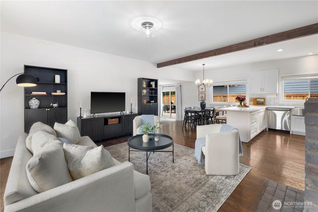 26108 13th Place S, Des Moines, WA 98198
