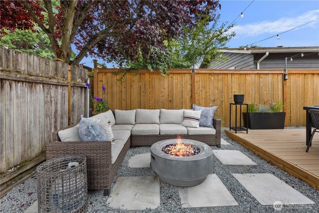 26108 13th Place S, Des Moines, WA 98198