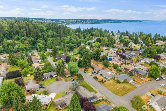 26108 13th Place S, Des Moines, WA 98198