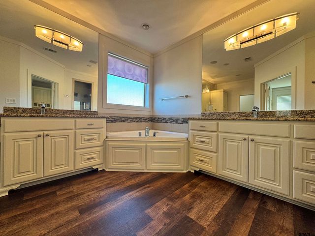 229 Babatwa Ln, Bullard, TX 75757