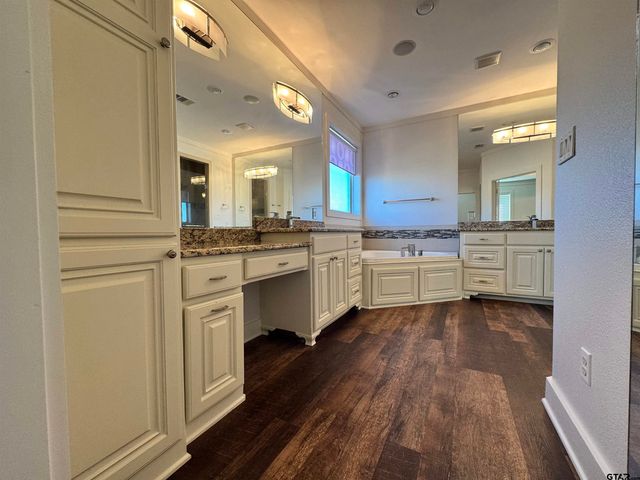 229 Babatwa Ln, Bullard, TX 75757