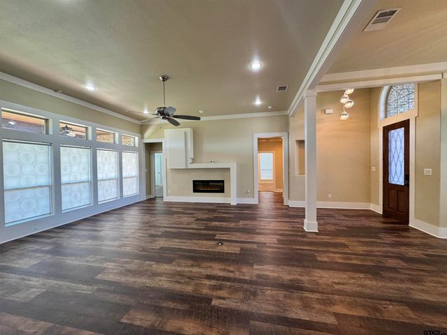 229 Babatwa Ln, Bullard, TX 75757