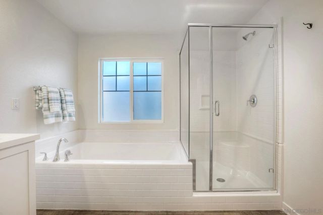 28305 Heather Green Way, Menifee, CA 92584
