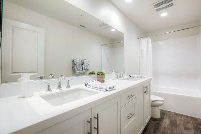 28305 Heather Green Way, Menifee, CA 92584