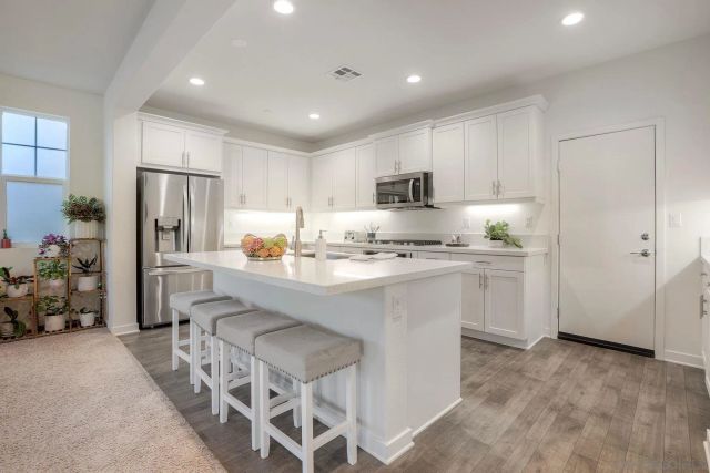28305 Heather Green Way, Menifee, CA 92584