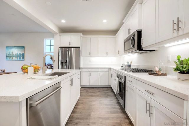 28305 Heather Green Way, Menifee, CA 92584